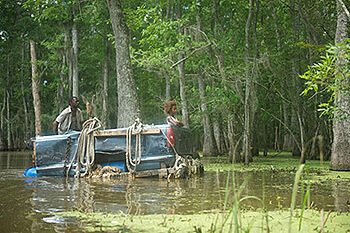 Hushpuppy and Wink. Still from Beasts of the Southern Wild, Twentieth Century Fox, 2012.