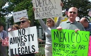 William Brown y Mary Odem, Gente protestando ante la política de inmigración, Norte de Georgia.