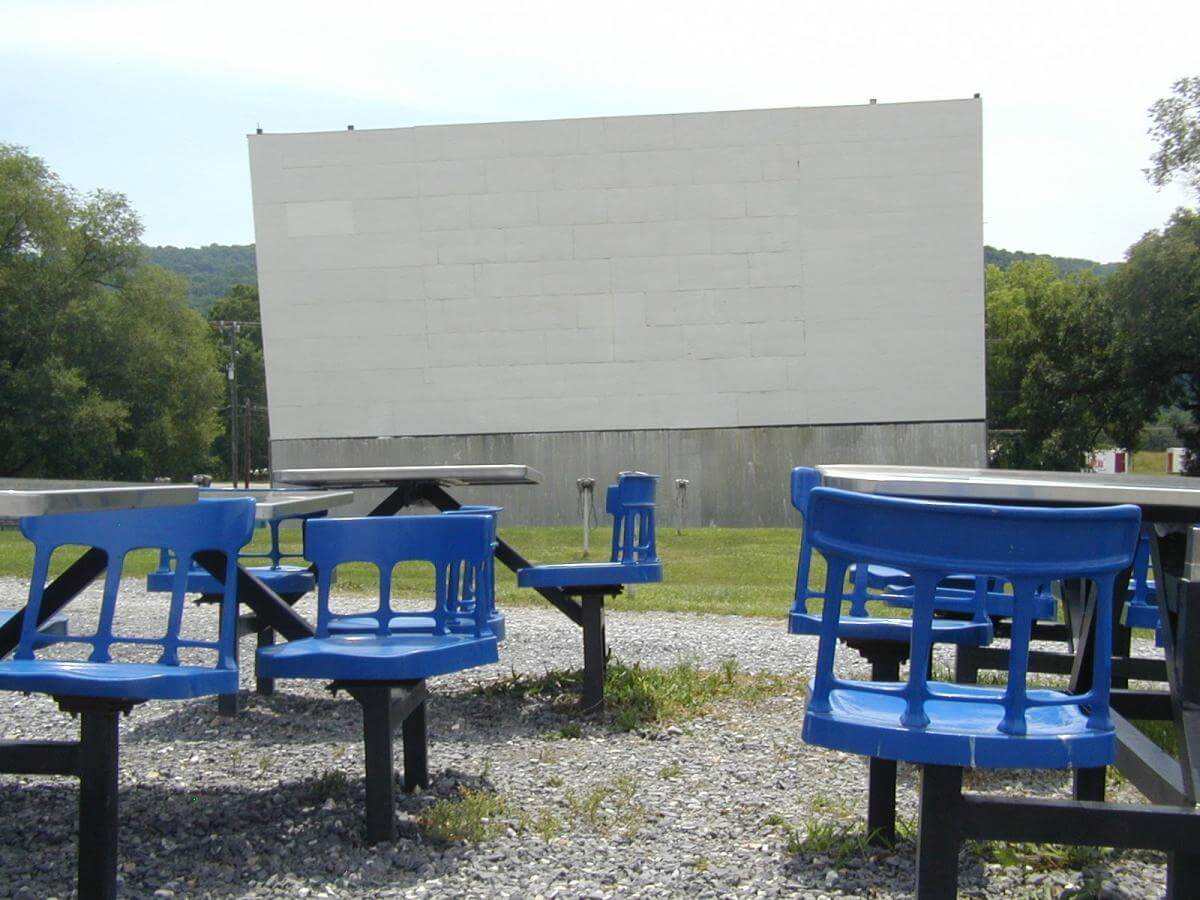 Screen 2 Double Feature – Starlight Drive-in