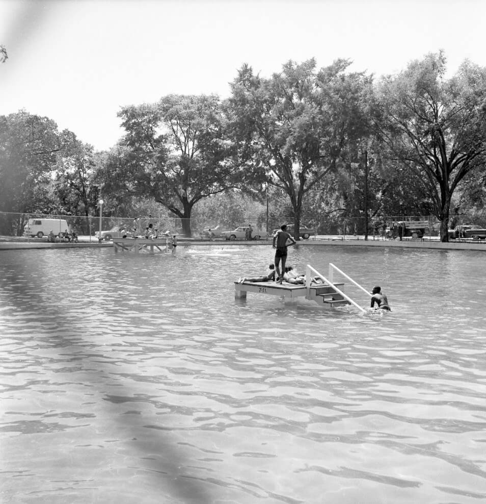 Lu Vickers and Cynthia Wilson-Graham explore the Florida attraction Paradise  Park in their book, Remembering Paradise Park.