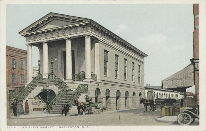 Old Slave Market, Charleston, South Carolina, ca. 1898–1931. Postcard by unknown creator. Courtesy of the New York Public Library Miriam and Ira D. Wallach Division, digitalcollections.nypl.org/items/510d47d9-3fca-a3d9-e040-e00a18064a99. 